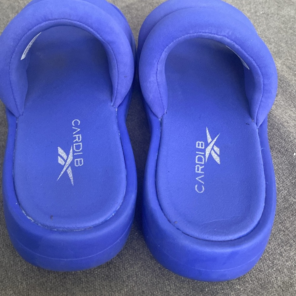 Cardi B Reebok purple slides - Picture 3 of 5